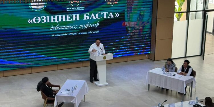 «ӨЗІҢНЕН БАСТА» ТАҚЫРЫБЫНДА ДЕБАТ ТУРНИРІ ӨТТІ