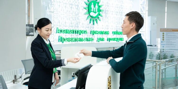 Мемлекеттік қызметтердегі цифрлық серпіліс: бір жылда өзіне-өзі қызмет көрсету аймақтары арқылы 15 млн-ға жуық қызмет көрсетілді